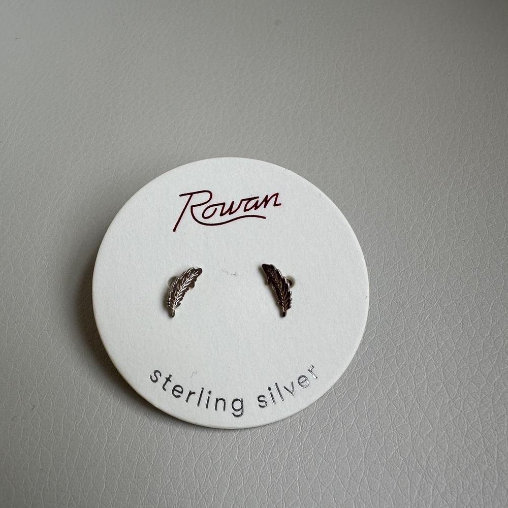 NWT Rowan Sterling Silver Feather Studs Earrings